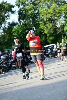 Runner Photo 4144111