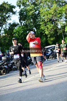Runner Photo 4144112
