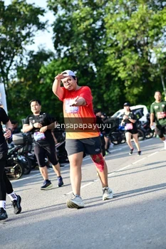 Runner Photo 4144117