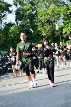 Runner Photo 4144123