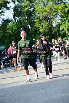 Runner Photo 4144125