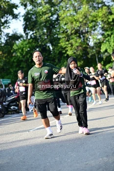 Runner Photo 4144126