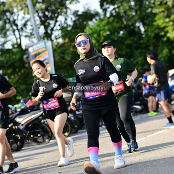 Runner Photo 4144128