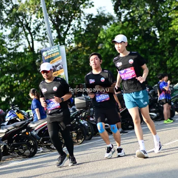 Runner Photo 4144134
