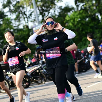 Runner Photo 4144136