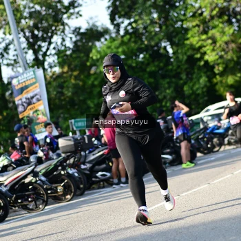 Runner Photo 4144142