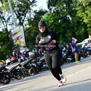 Runner Photo 4144146