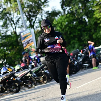 Runner Photo 4144150