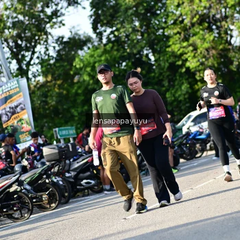 Runner Photo 4144151