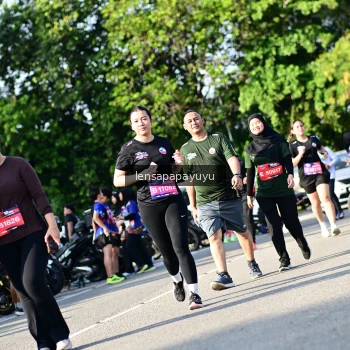 Runner Photo 4144158