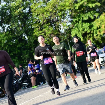 Runner Photo 4144159