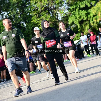 Runner Photo 4144162