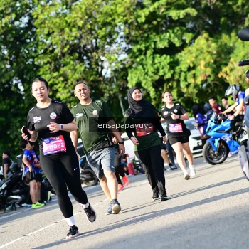 Runner Photo 4144163