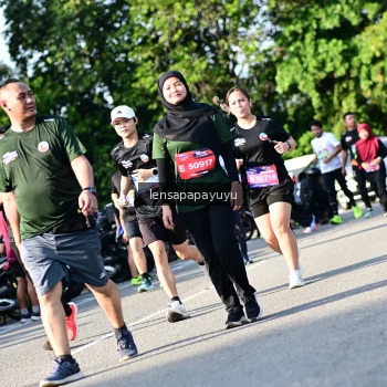 Runner Photo 4144166