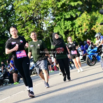 Runner Photo 4144167