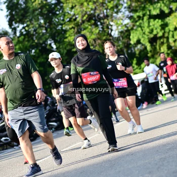 Runner Photo 4144168