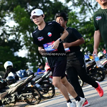 Runner Photo 4144173