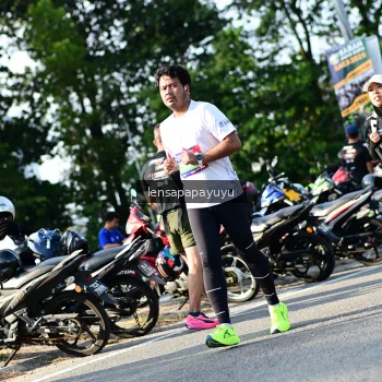 Runner Photo 4144180