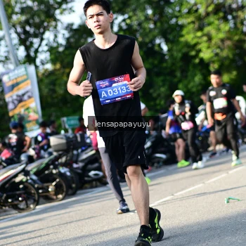 Runner Photo 4144181