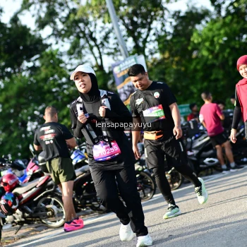 Runner Photo 4144185