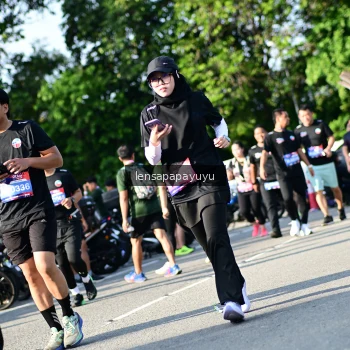 Runner Photo 4144196