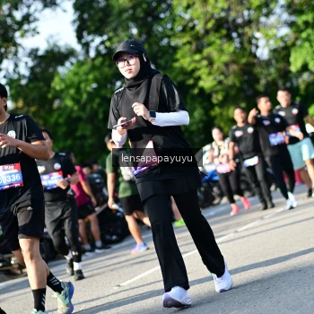 Runner Photo 4144200