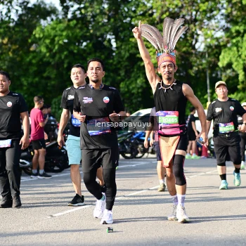 Runner Photo 4144202