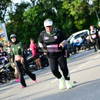 Runner Photo 4144227