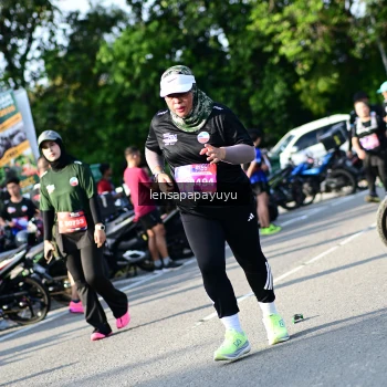 Runner Photo 4144231