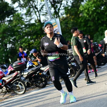 Runner Photo 4144244