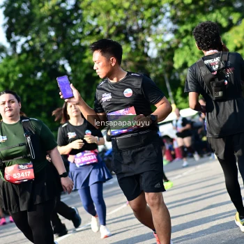 Runner Photo 4144260