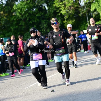 Runner Photo 4144296