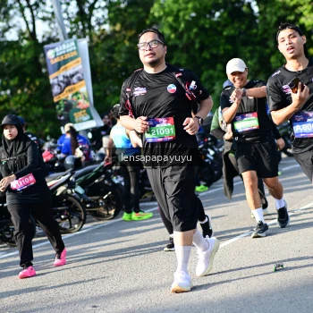 Runner Photo 4144305