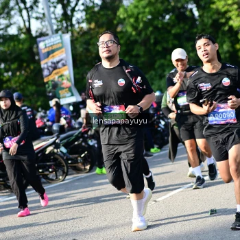 Runner Photo 4144310