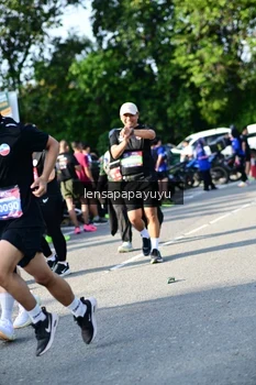Runner Photo 4144312