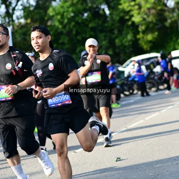 Runner Photo 4144313