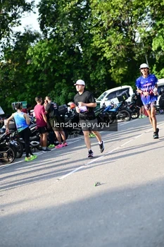 Runner Photo 4144316