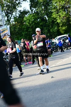 Runner Photo 4144317