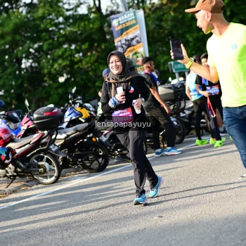 Runner Photo 4144346