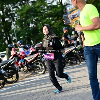 Runner Photo 4144352