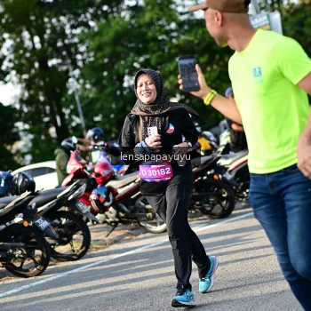 Runner Photo 4144353