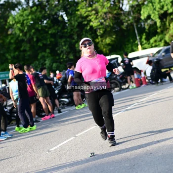 Runner Photo 4144363