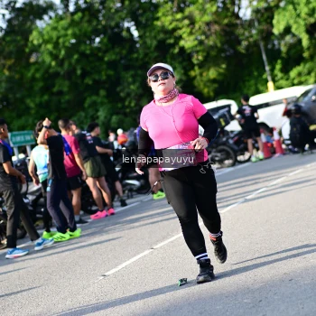 Runner Photo 4144369
