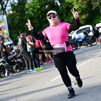 Runner Photo 4144373