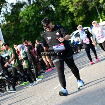 Runner Photo 4144377