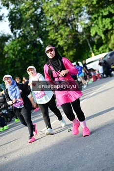 Runner Photo 4144381
