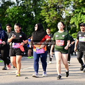 Runner Photo 4144392