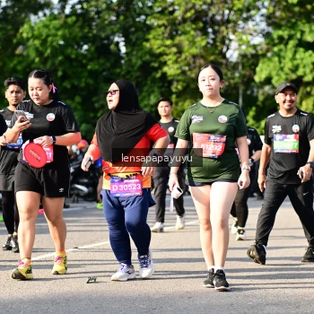 Runner Photo 4144396