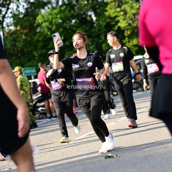 Runner Photo 4144397