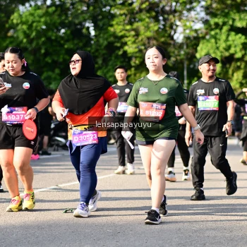 Runner Photo 4144400